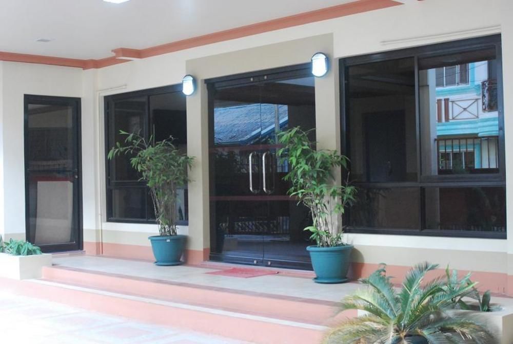 อิมพีเรียล ริดจ์ เพนชัน เฮาส์ Bed & Breakfast ตักบีลารัน ซิตี ภายนอก รูปภาพ