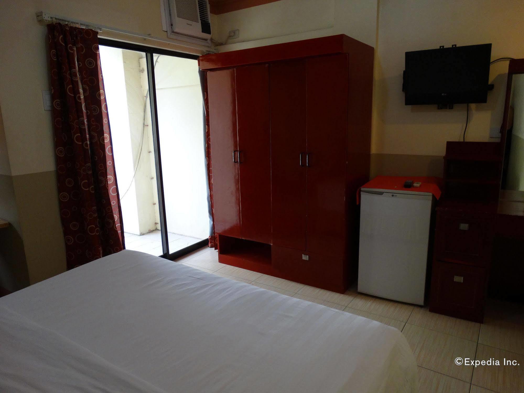 อิมพีเรียล ริดจ์ เพนชัน เฮาส์ Bed & Breakfast ตักบีลารัน ซิตี ภายนอก รูปภาพ